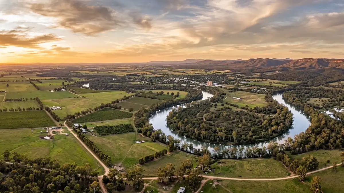 Scenic views of the region surrounding Cobram