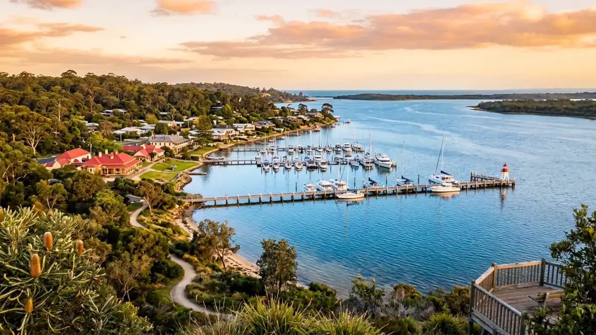 Popular attractions and things to do in Metung