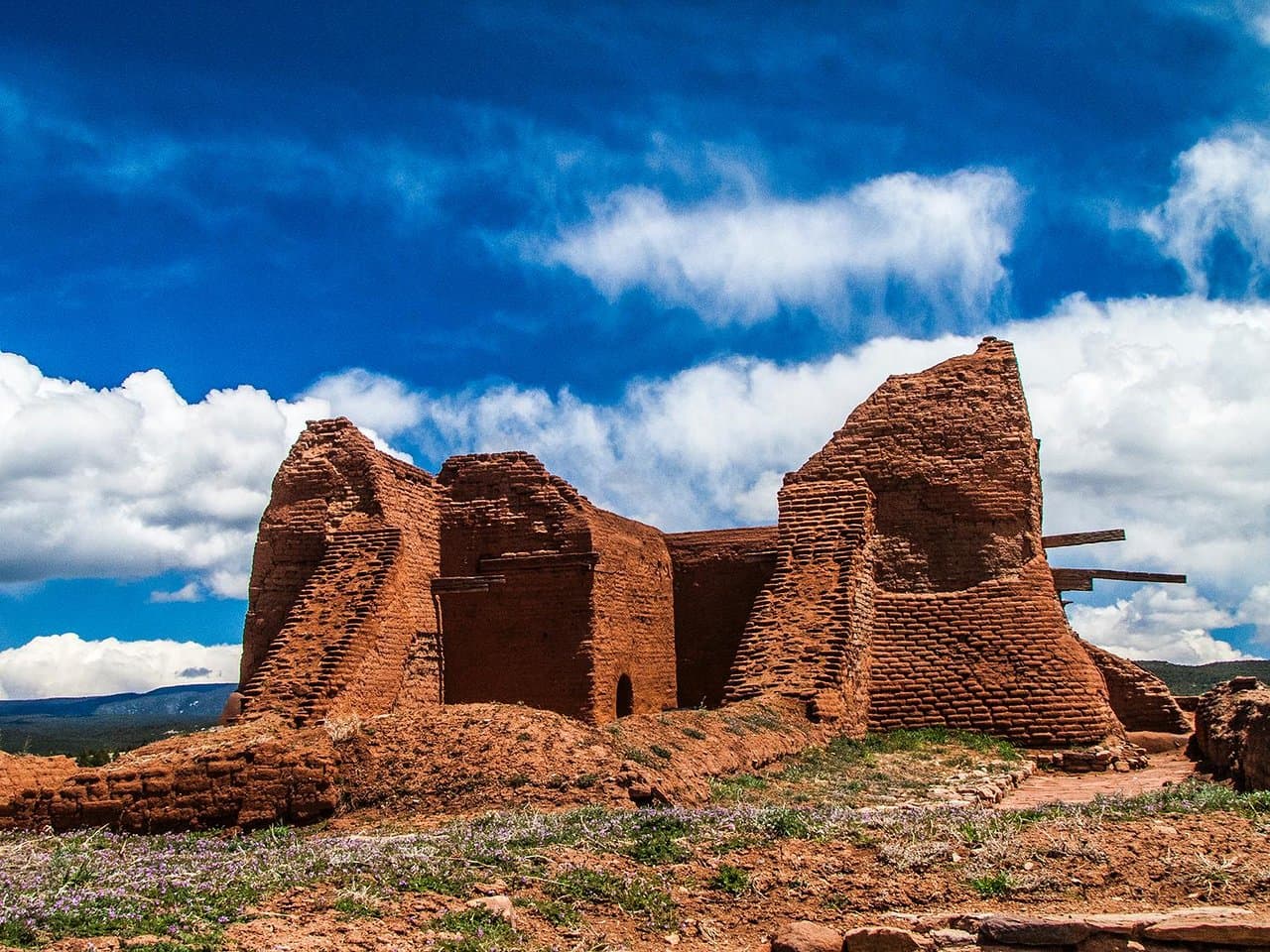 Public restroom facilities in Pecos, New Mexico