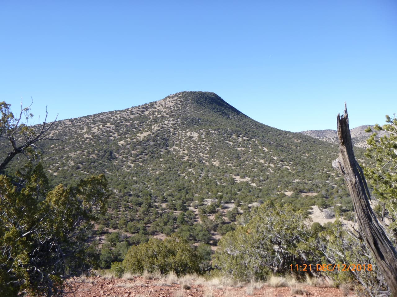 Public restroom facilities in Los Pinos, New Mexico