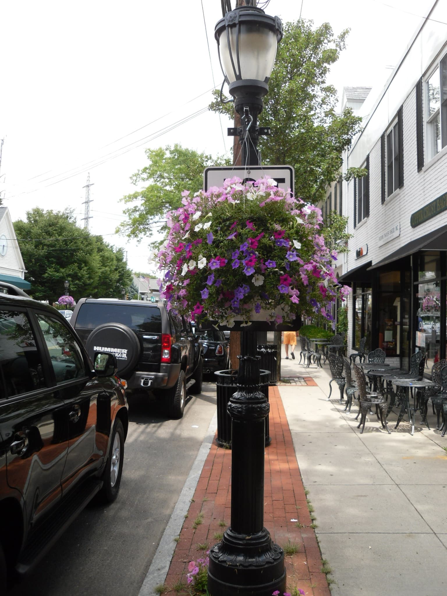 Public restroom facilities in Darien, Connecticut