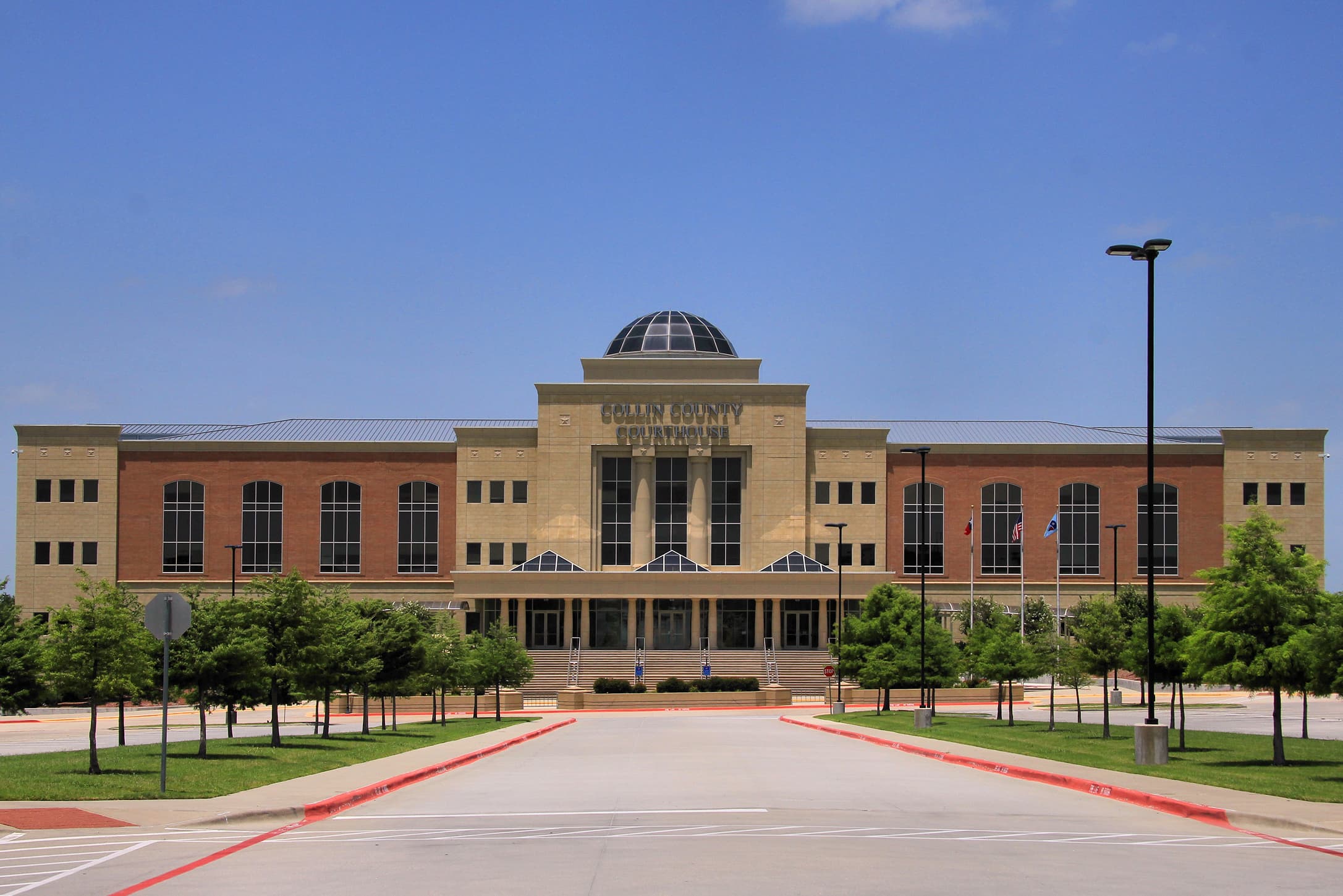 Public restroom facilities in Collin County, Texas