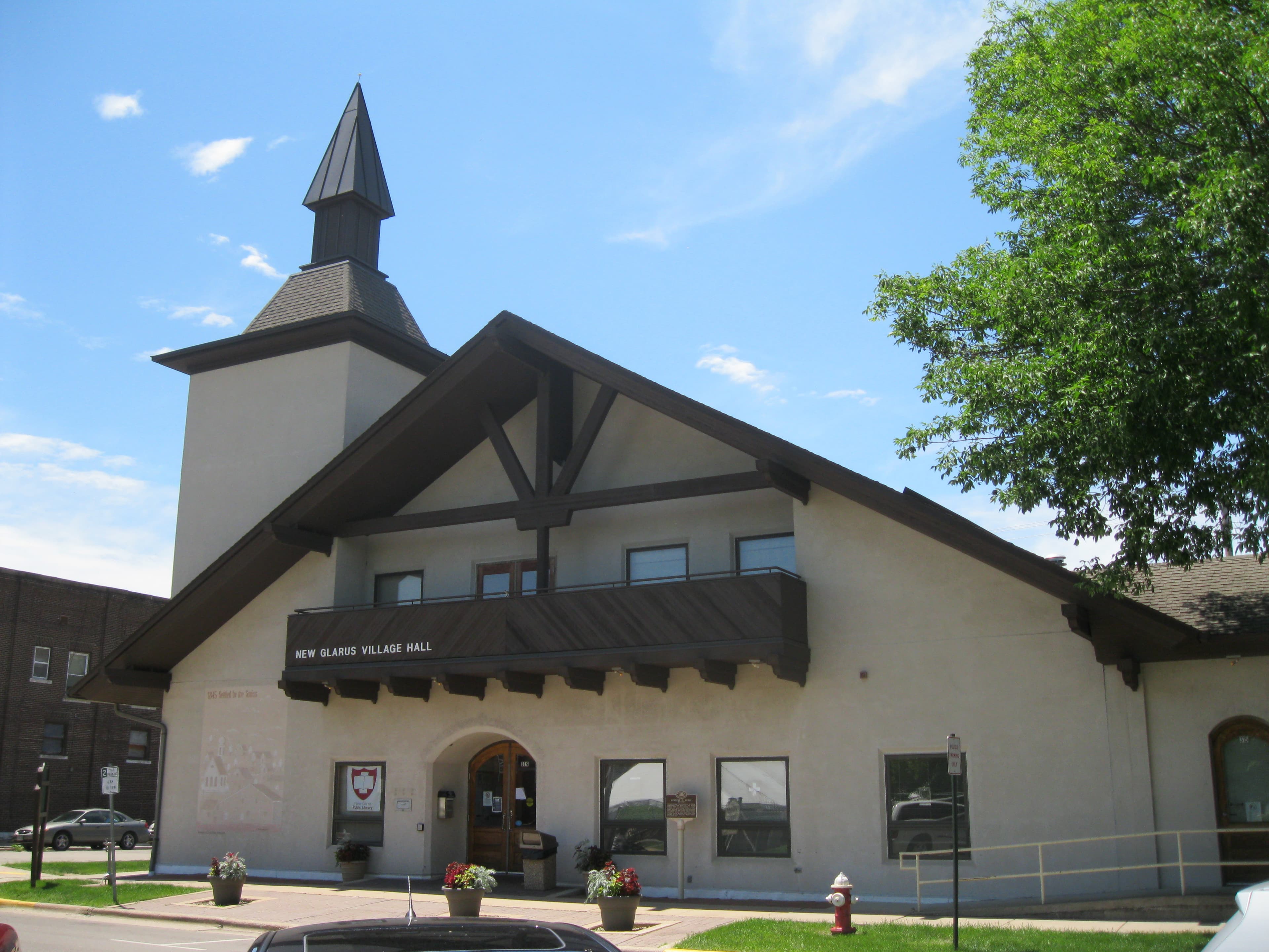 Public restroom facilities in Town of New Glarus, Wisconsin