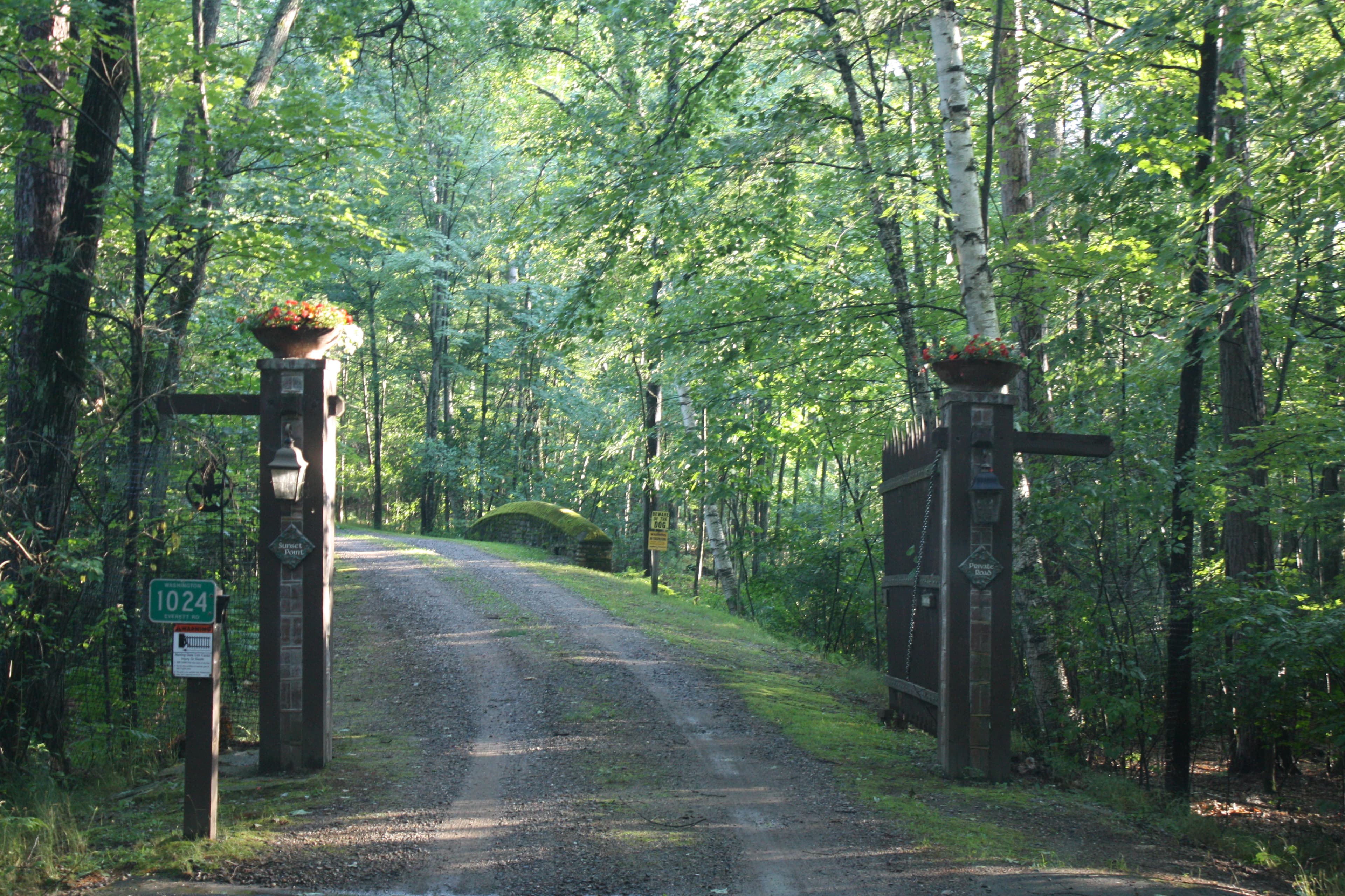 Public restroom facilities in Town of Eagle Point, Wisconsin