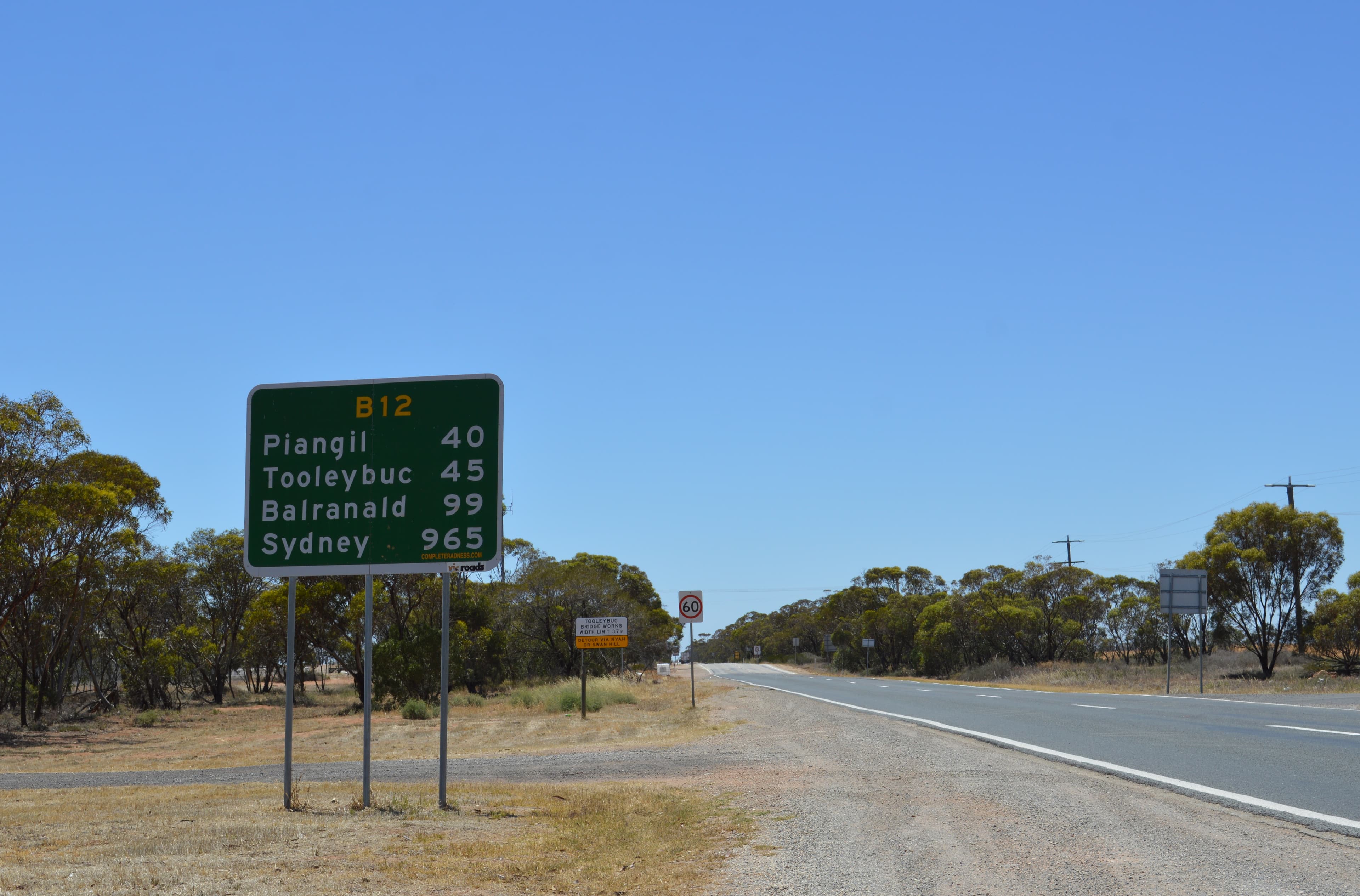 Public toilet facilities in Manangatang, VIC