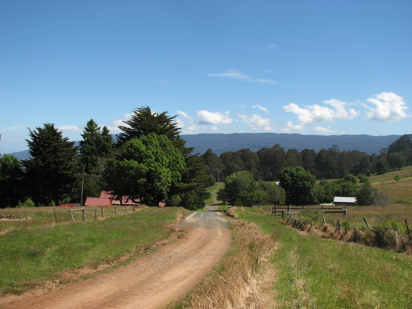 Public toilet facilities in Aberfeldie, VIC