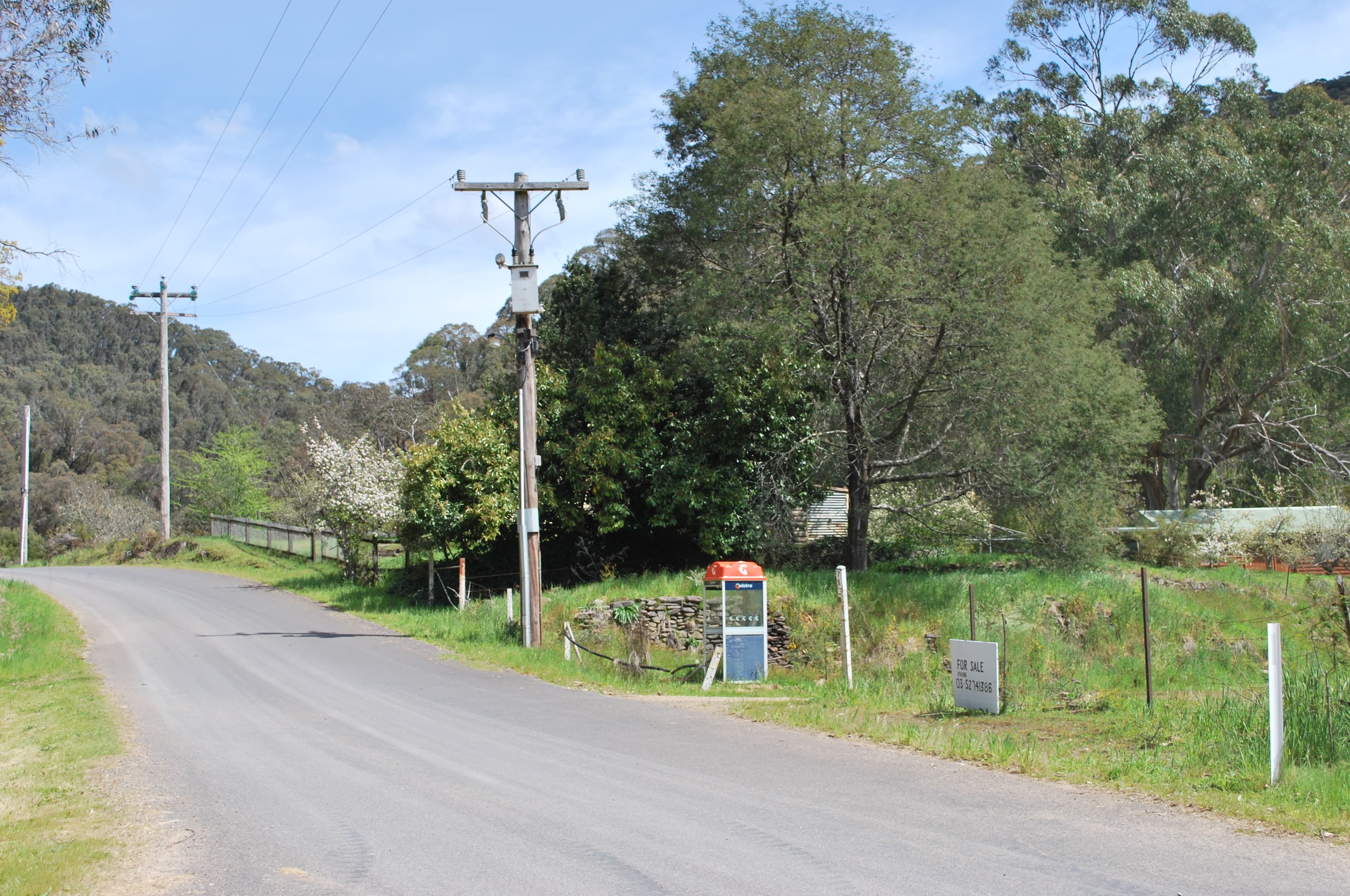 Public toilet facilities in Gaffneys Creek, VIC