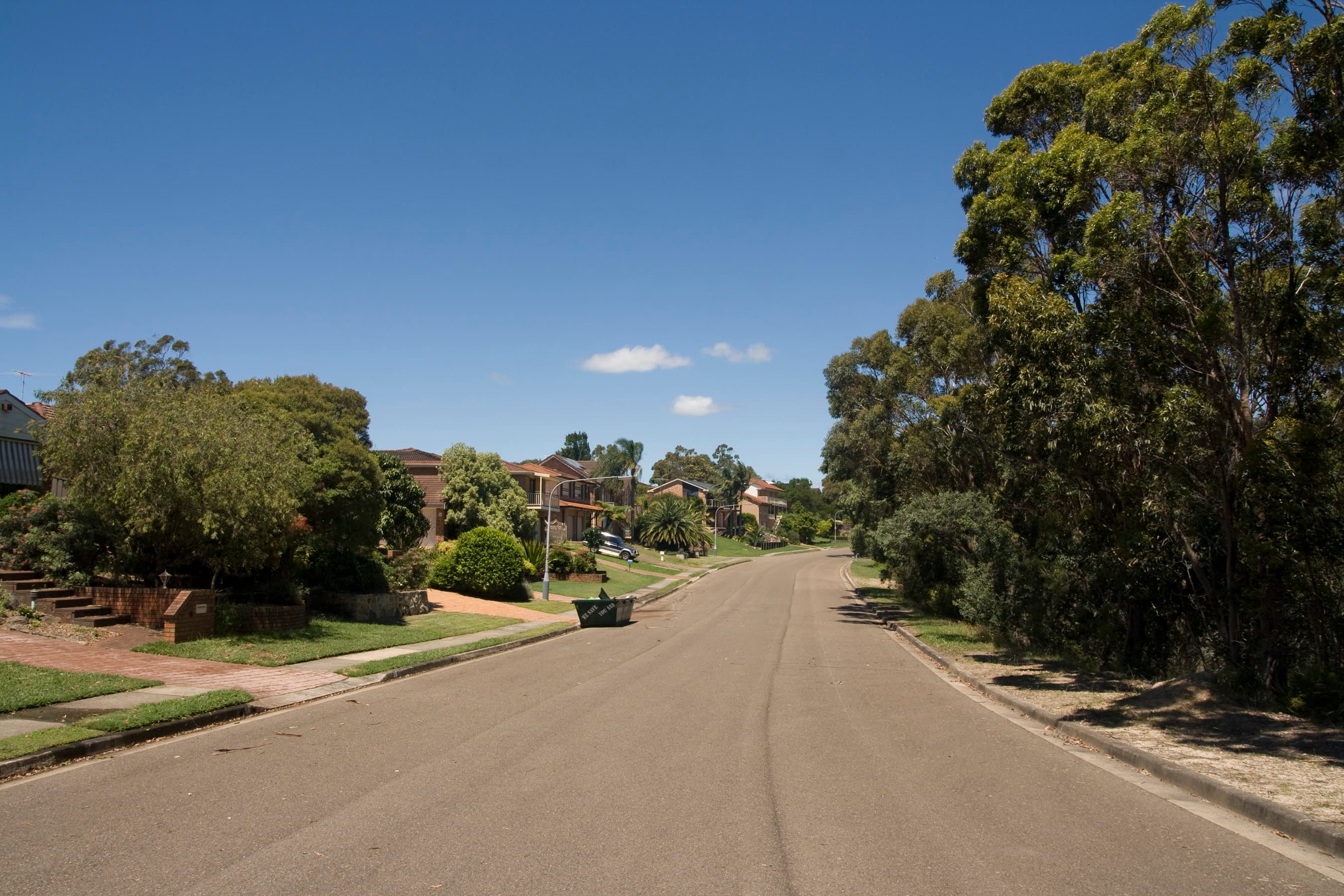 Public toilet facilities in Woronora Heights, NSW