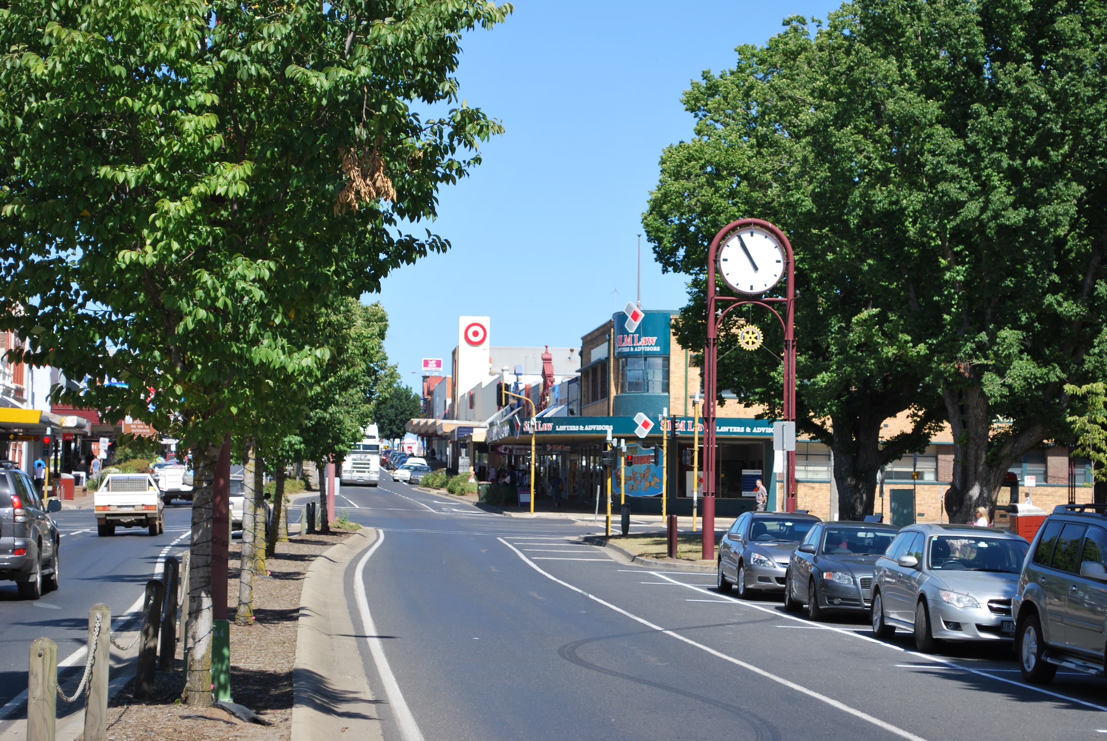 Public toilet facilities in Colac West, VIC