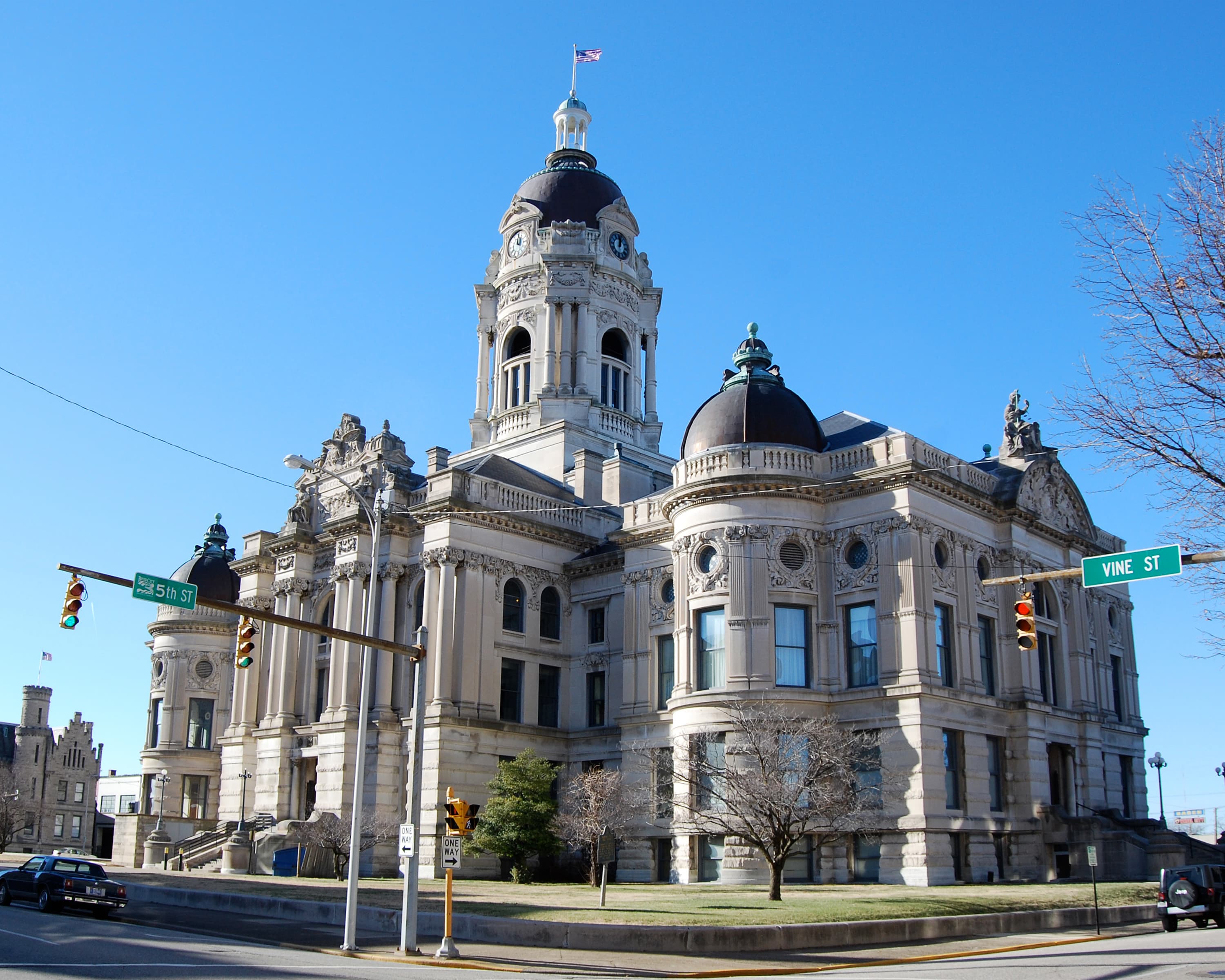 Public restroom facilities in Vanderburgh County, Indiana