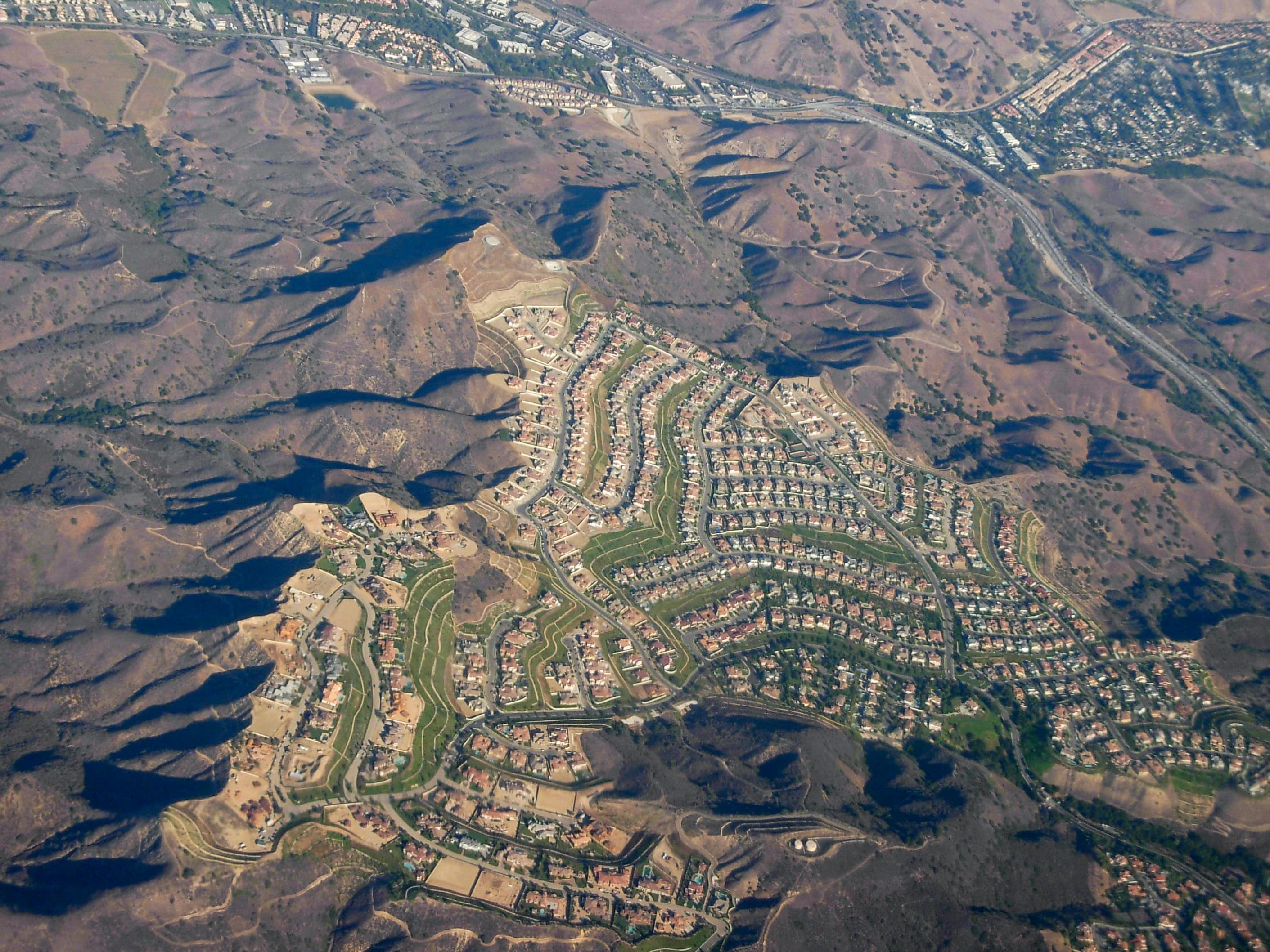 Public restroom facilities in Calabasas, California