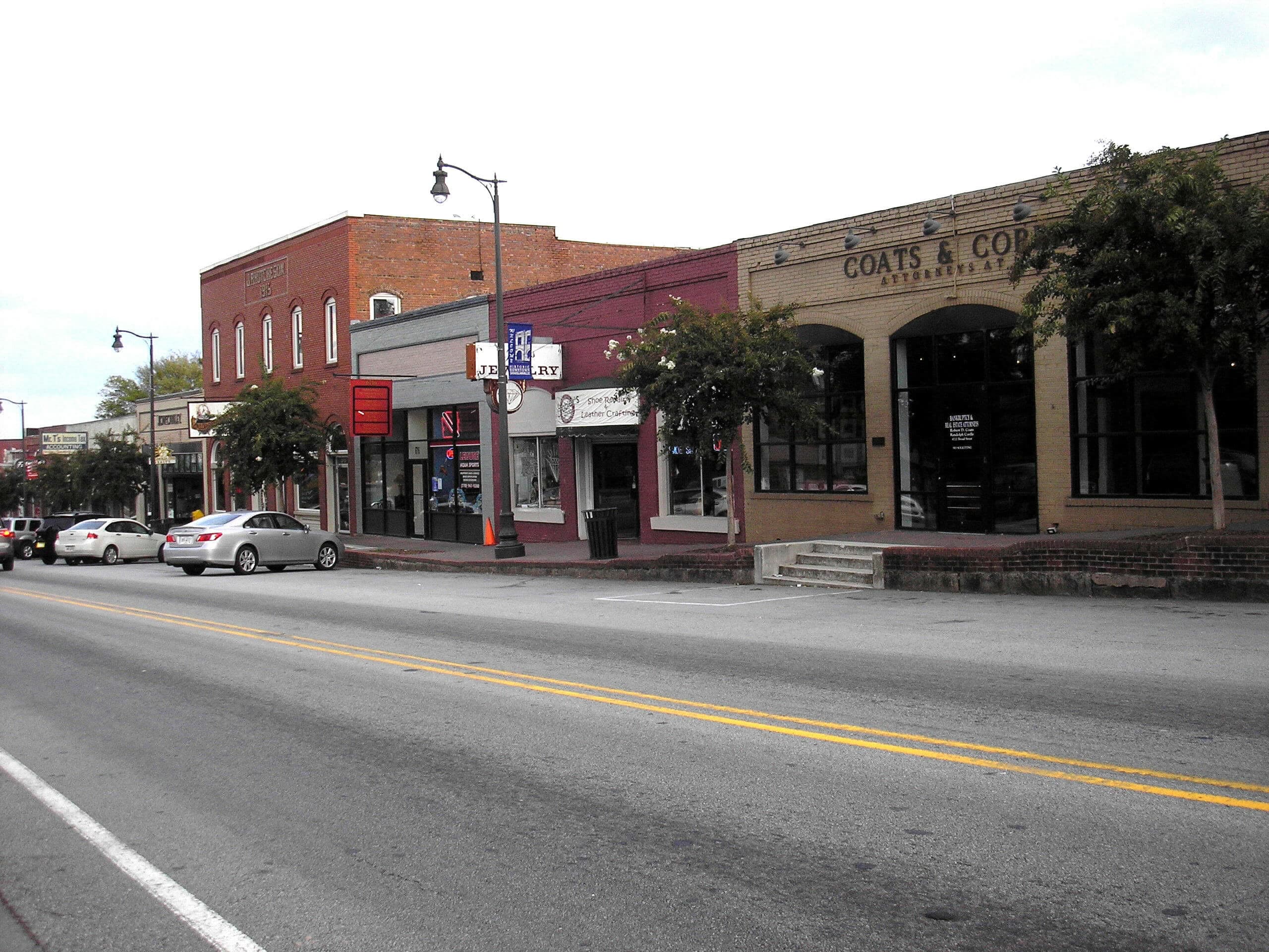 Public restroom facilities in Douglasville, Georgia