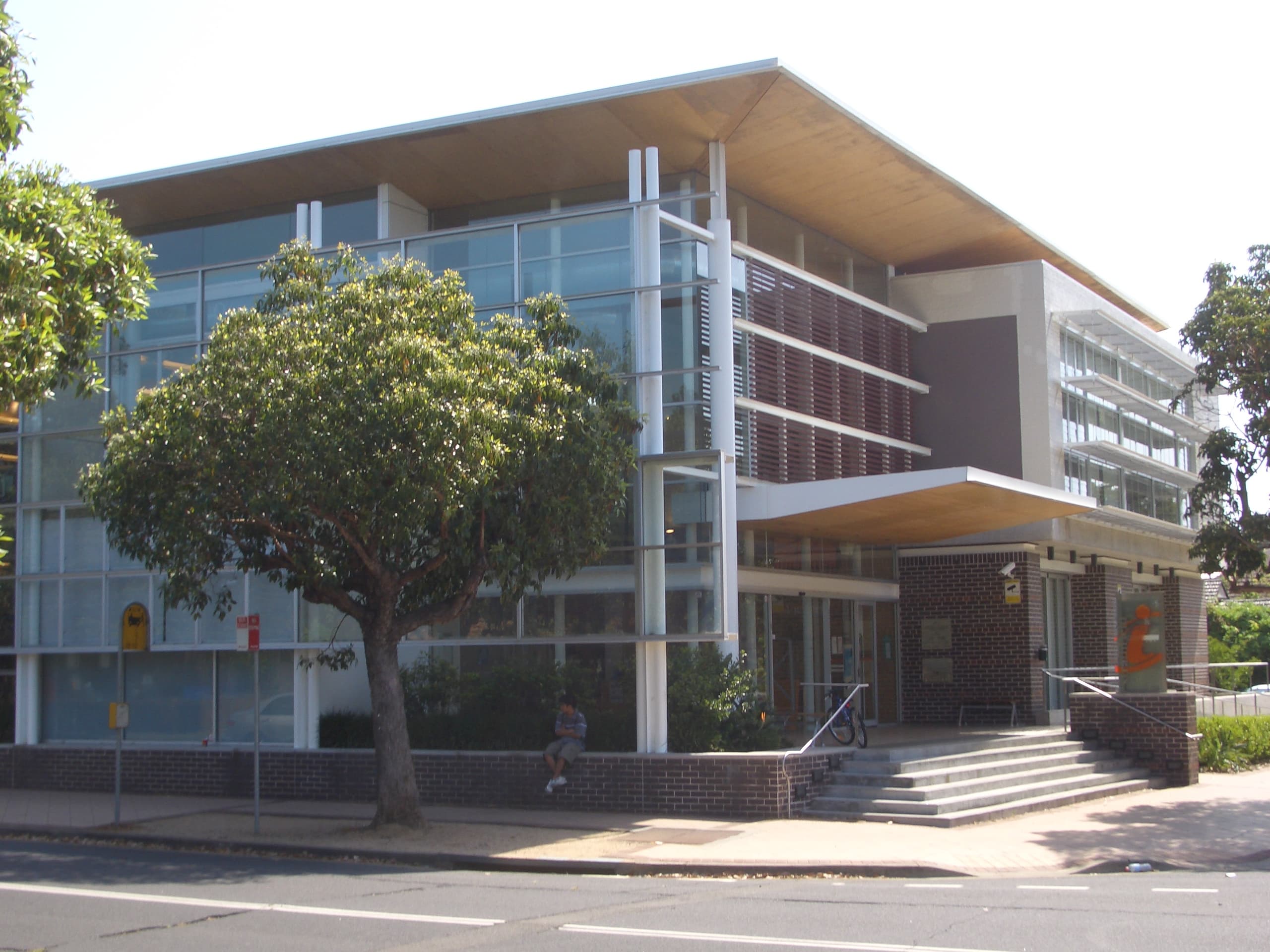 Public toilet facilities in Homebush West, NSW