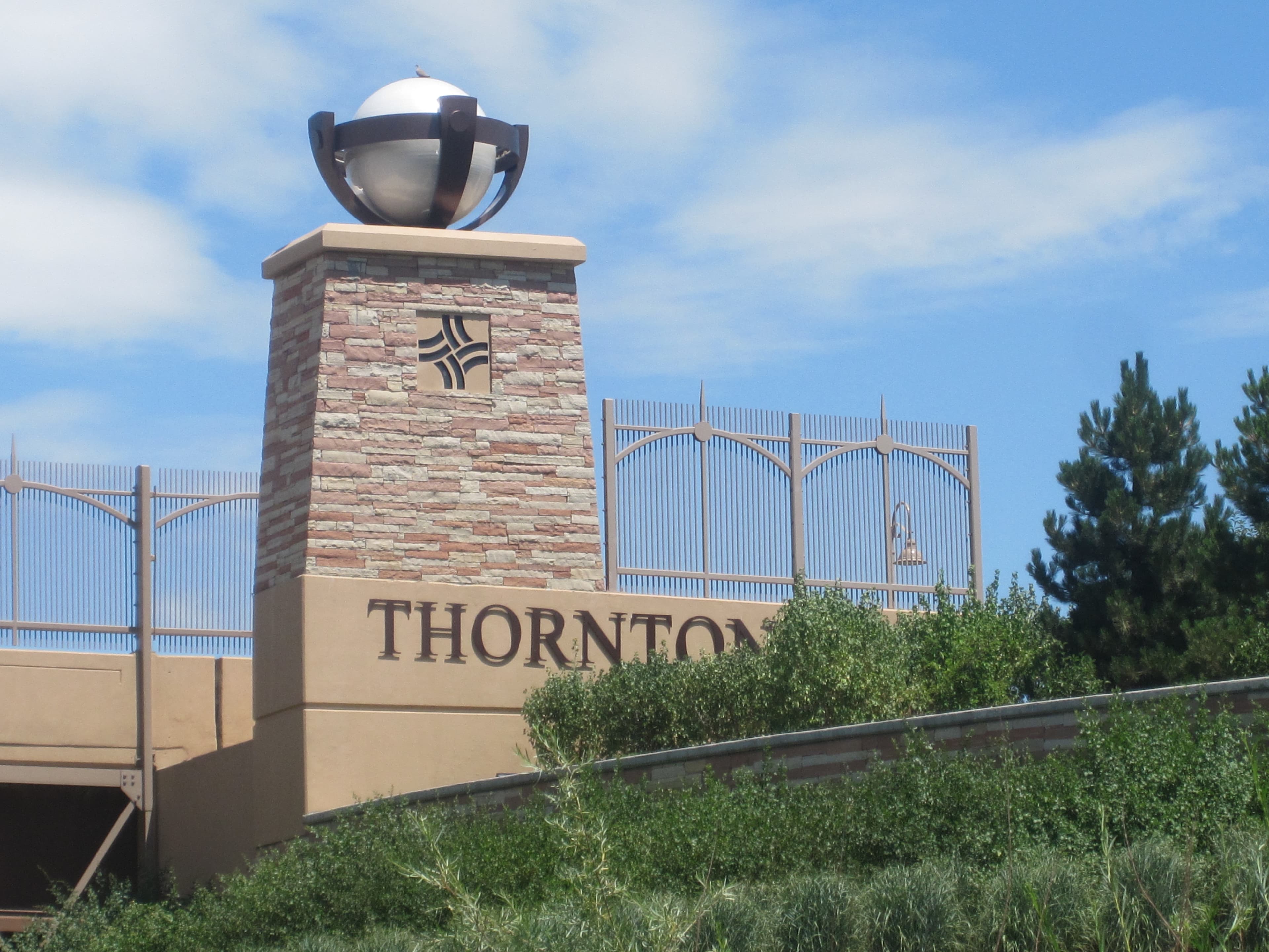 Public restroom facilities in Thornton, Colorado