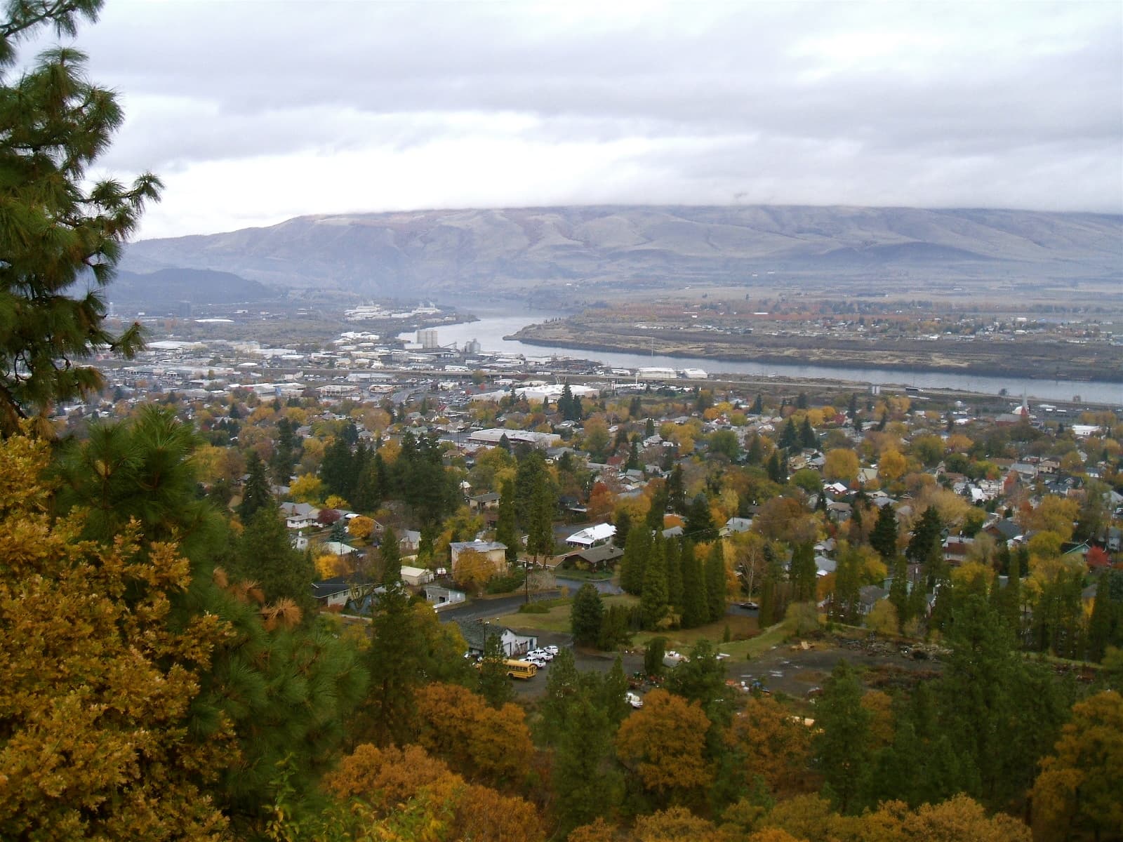 Public restroom facilities in The Dalles, Oregon