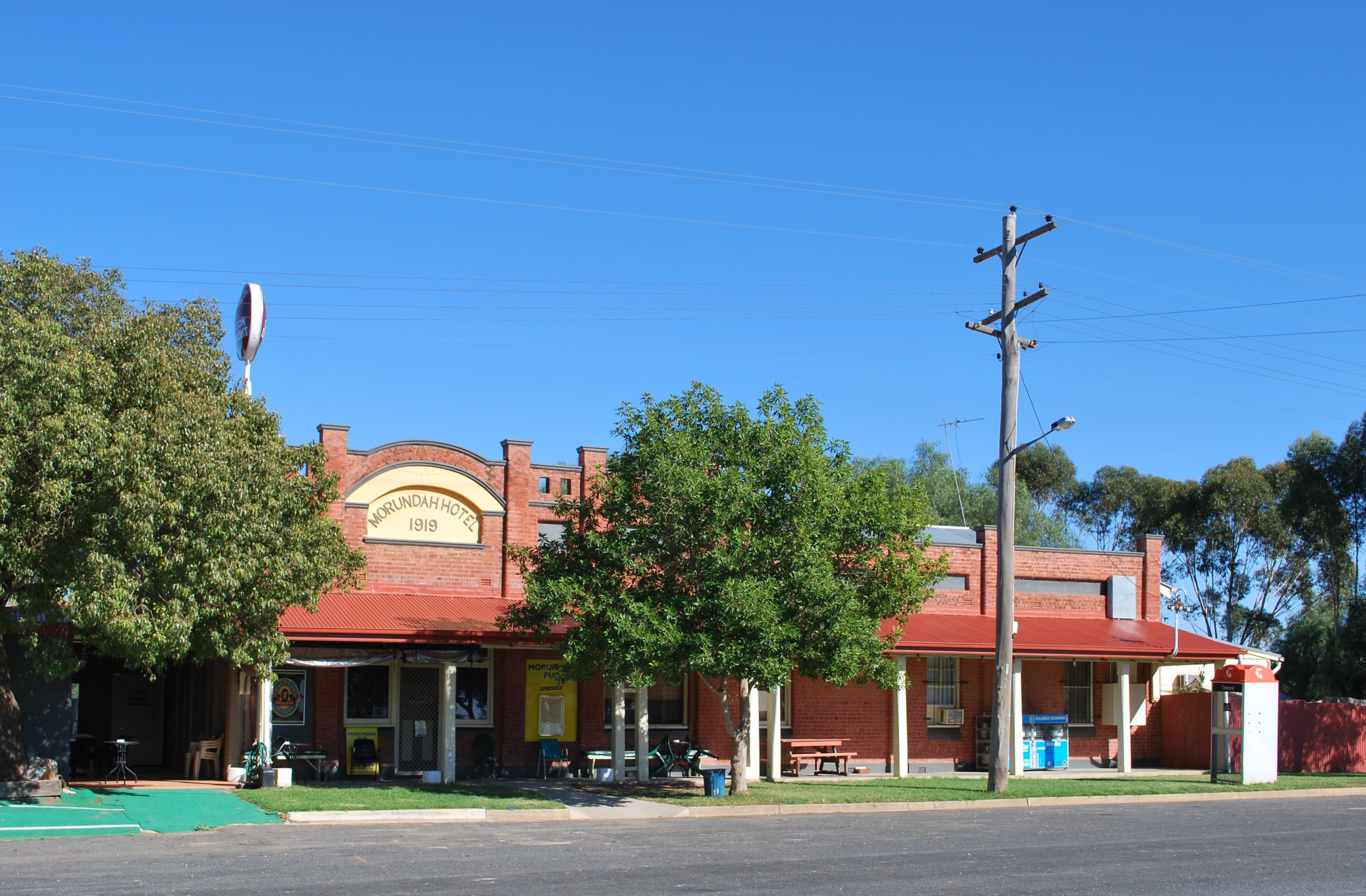 Public toilet facilities in Morundah, NSW