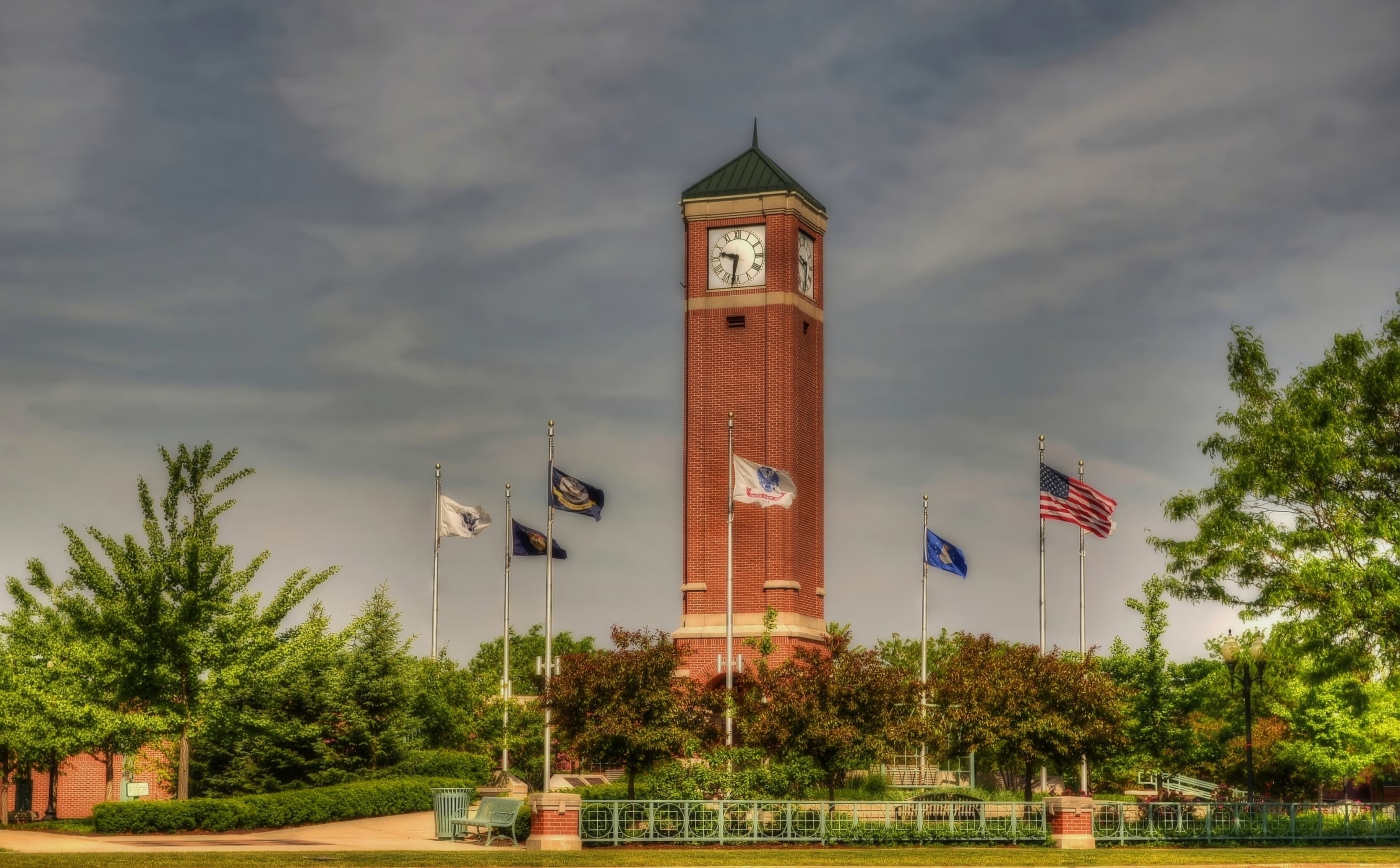 Public restroom facilities in Schaumburg, Illinois