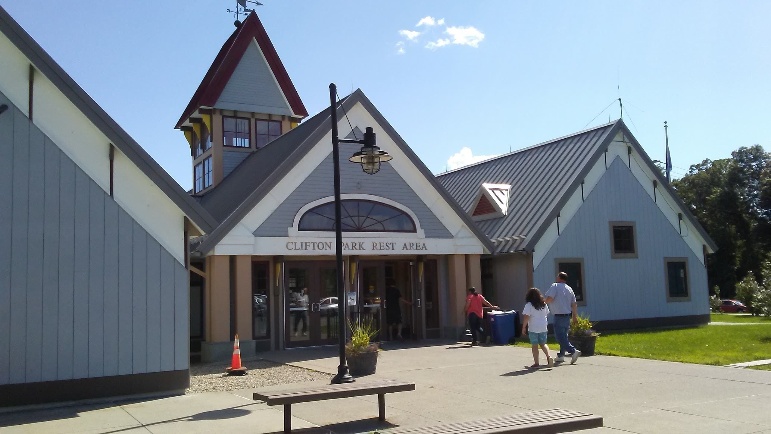 Public restroom facilities in Town of Clifton Park, New York