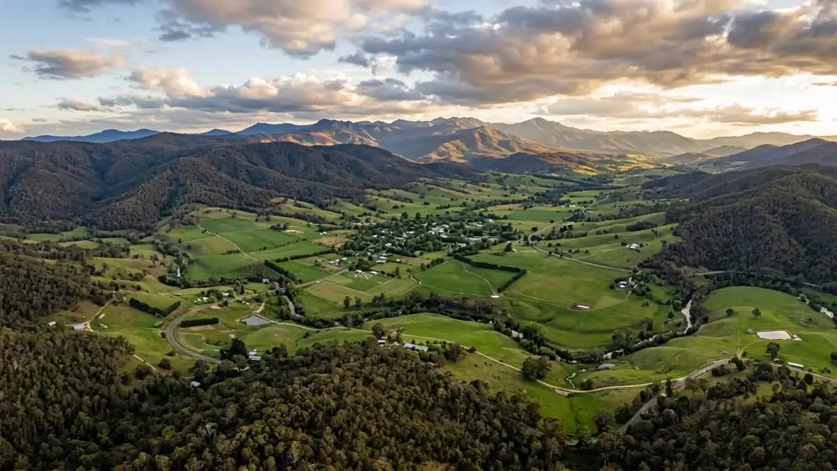 Scenic views of the region surrounding Yackandandah