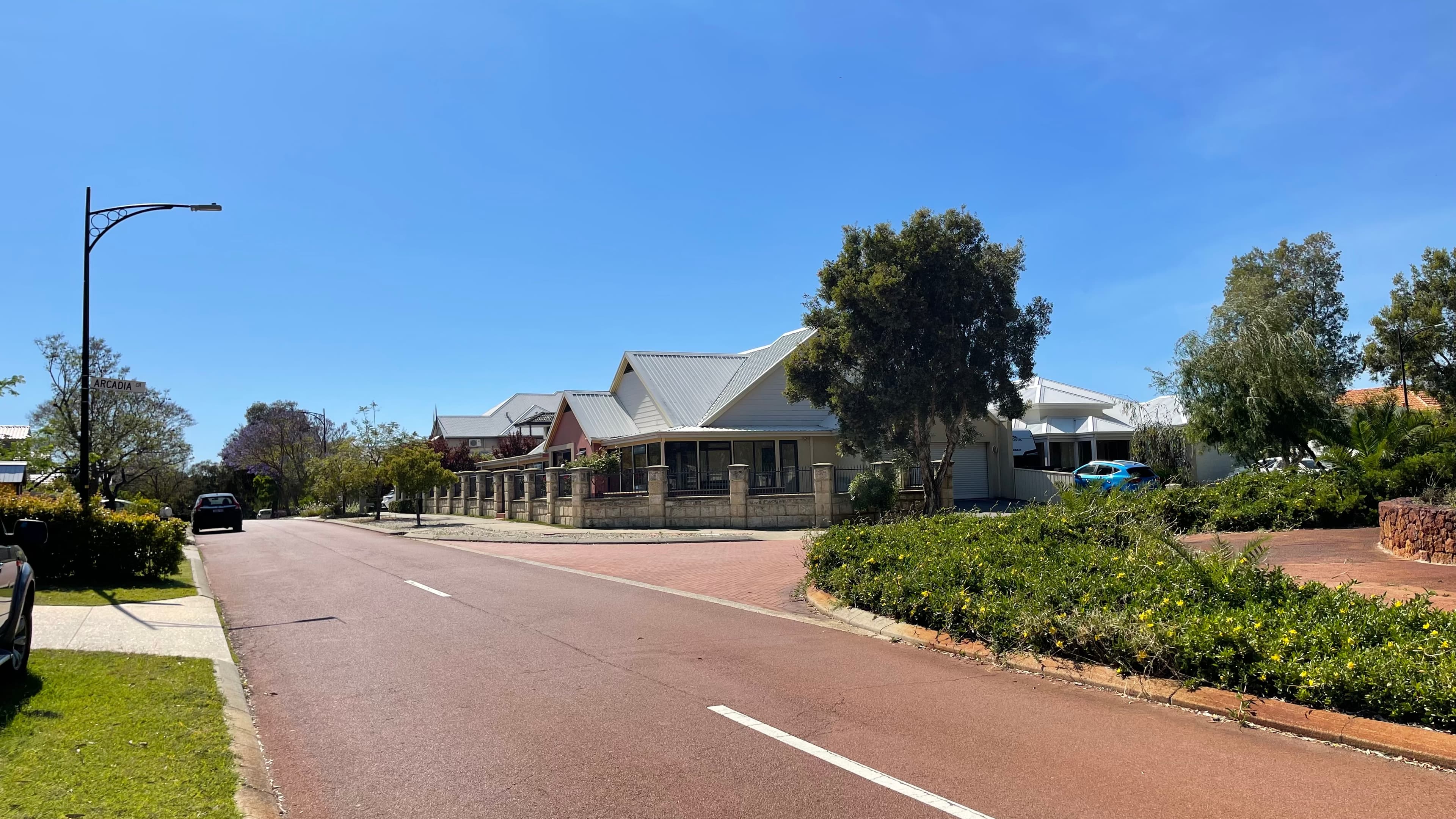 Public toilet facilities in Bateman, WA
