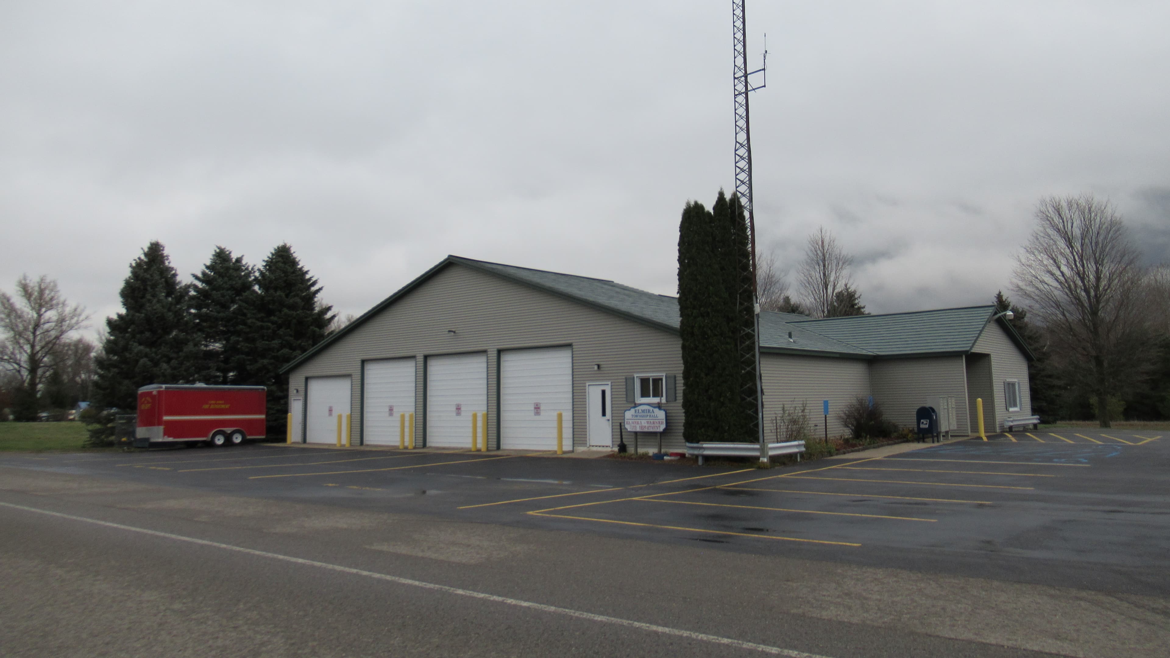 Public restroom facilities in Almira Township, Michigan