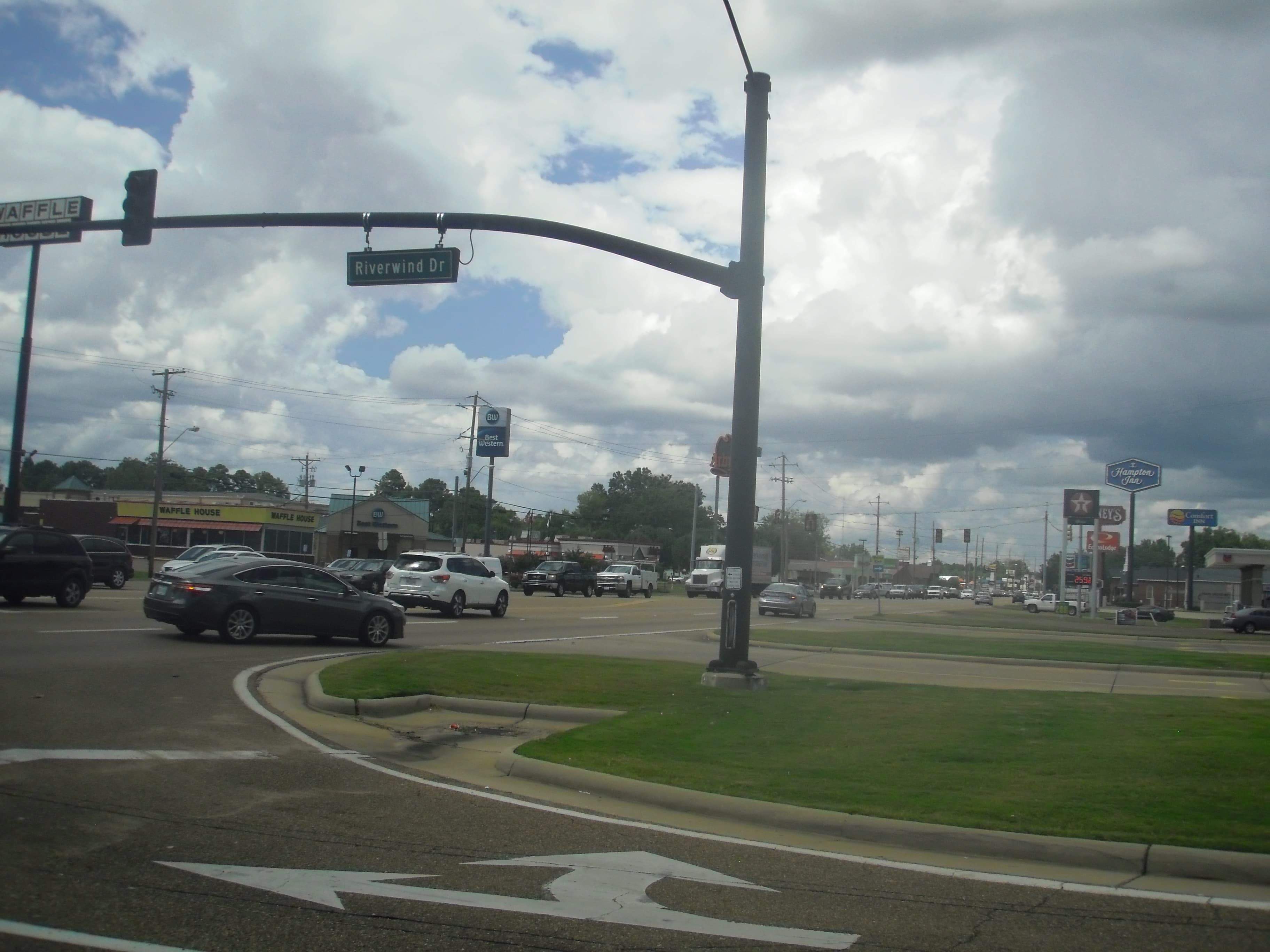 Public restroom facilities in Pearl, Mississippi