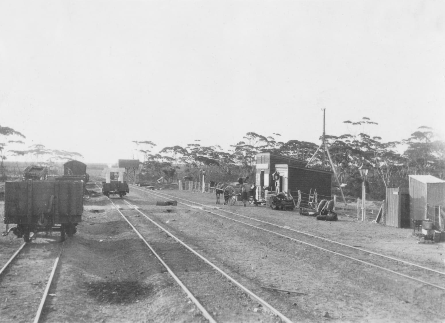 Public toilet facilities in Salmon Gums, WA